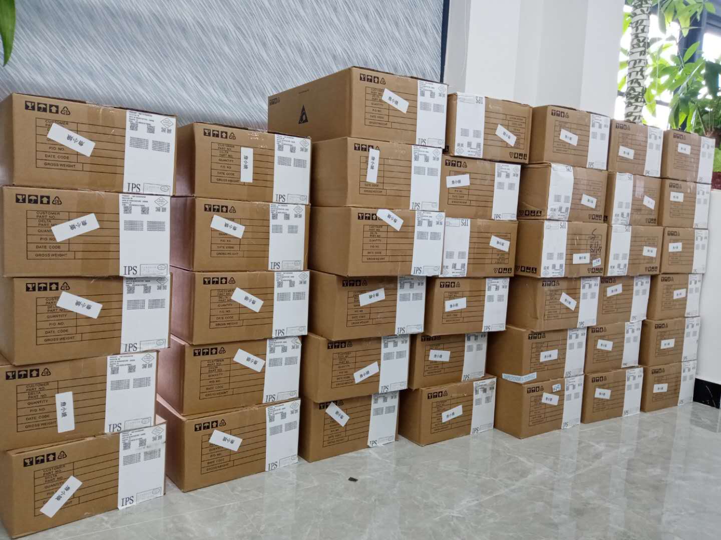  臺(tái)達(dá)24V/DC直流電源 35W-350W功率段都有大批量現(xiàn)貨，價(jià)格絕對(duì)有優(yōu)勢(shì)